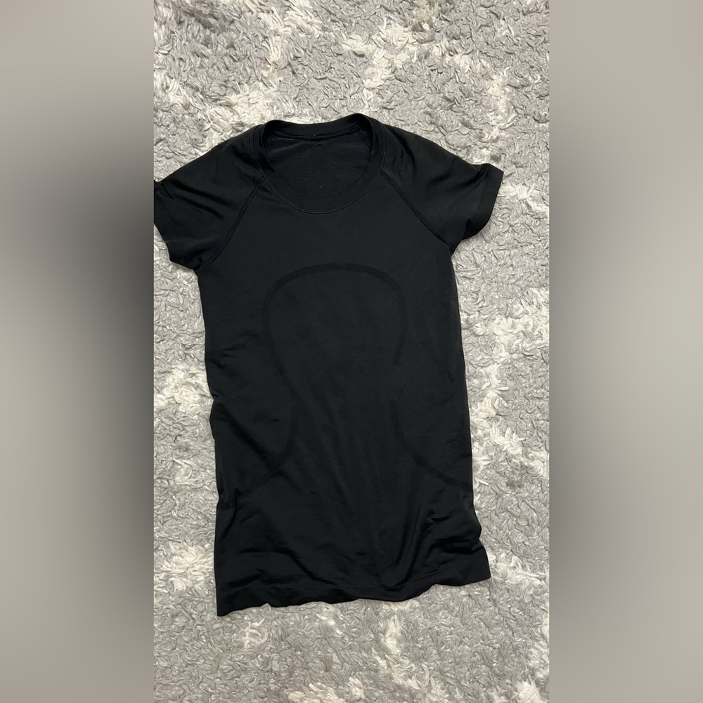 Lululemon swiftly tech shirt